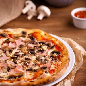 prosciutto e funghi